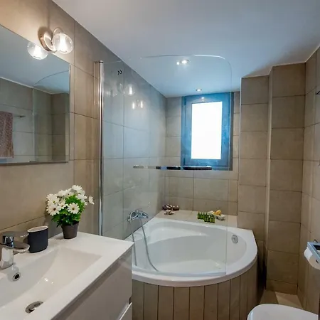 Oliva Rodos イアリソス